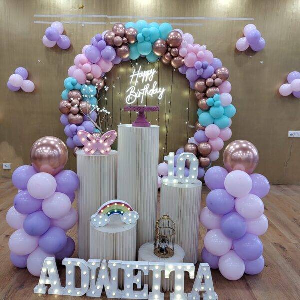 Pearl Luxe Ring Decor