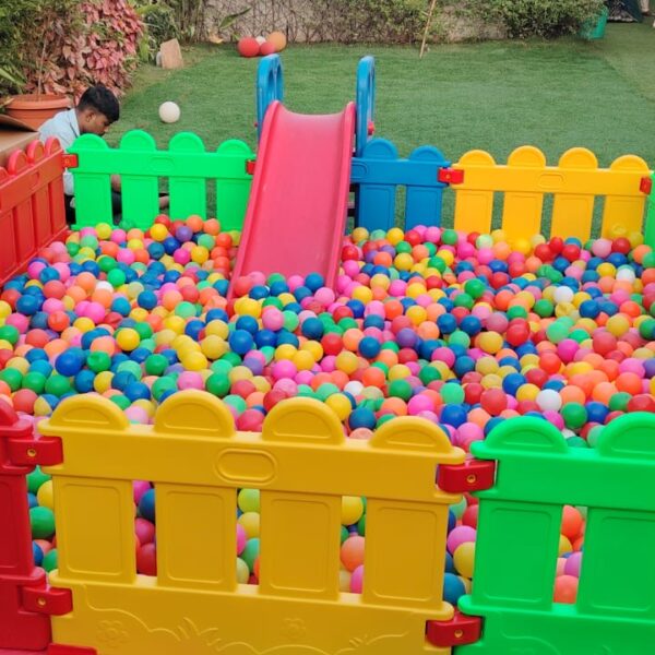 Ball Pool With Slider